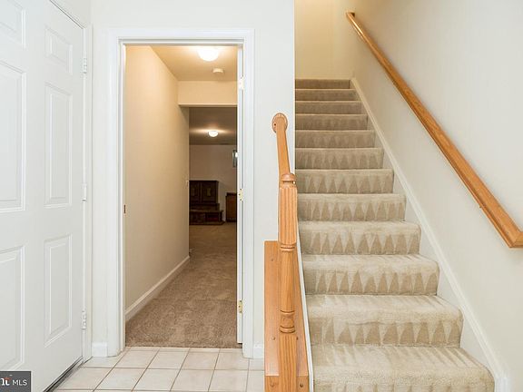 4th image of 54 Quarterpole Ct