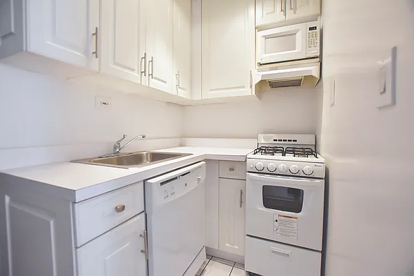 Rented by REAL New York | media 9