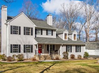 1 Pillar Dr, Rockaway, NJ 07866