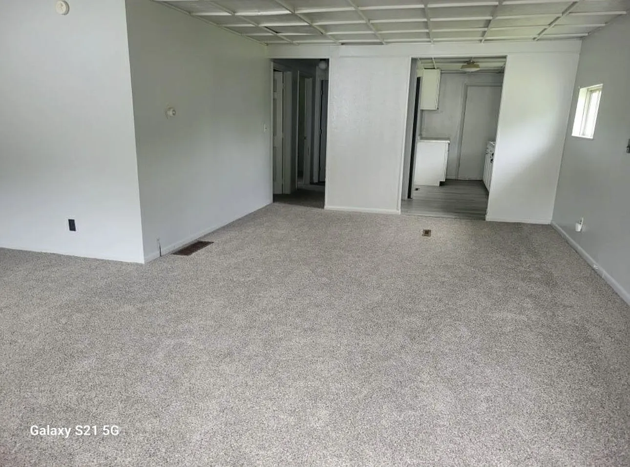 2 bed, 900 sqft, $1,000 — Photo 3
