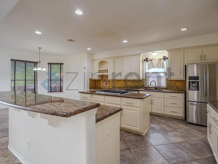 14911 Oxford Way — Photo 13