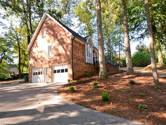 2nd image of 6804 Fox Horn Cir