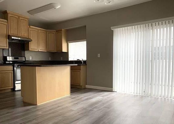 5th image of 810-1 S Atlantic Blvd