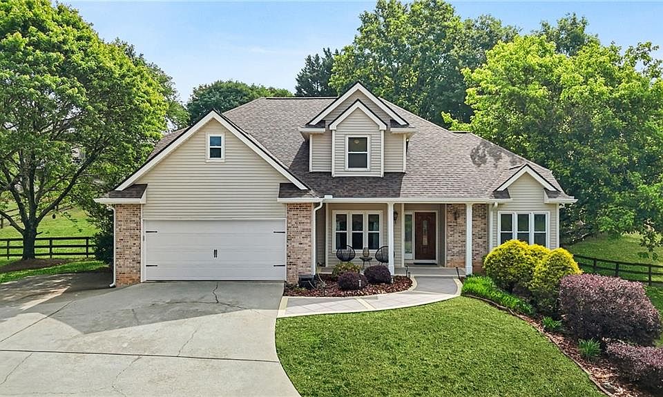 1st image of 4995 Hyde Way