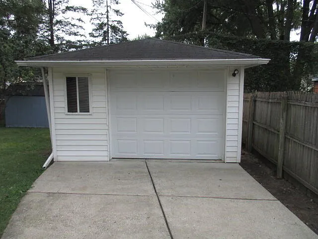 31469 Fairchild St — Photo 4