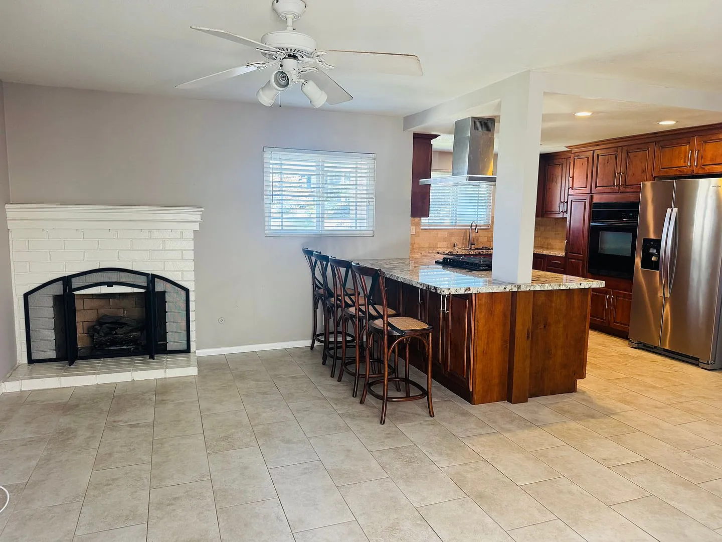 Charming 3-Bedroom Retreat — Photo 3