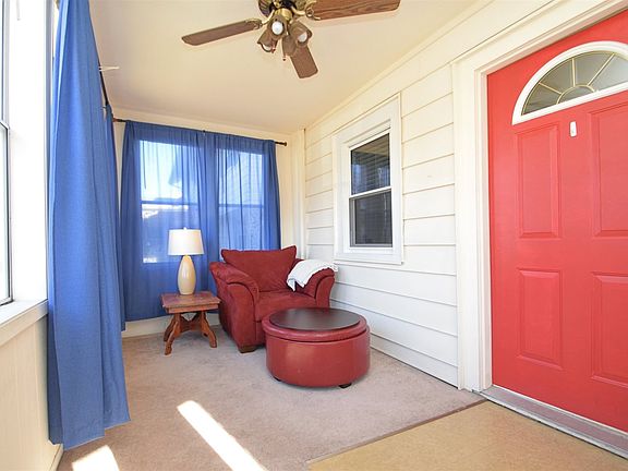 4th image of 172 Gage Ave