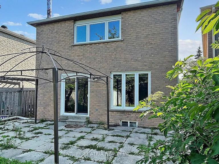 92 Jaffray Rd #UPPER — Photo 20
