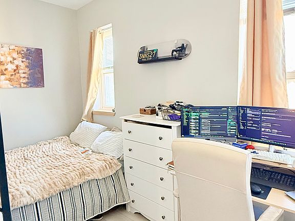 4th image of 2246 W Armitage Ave #3R