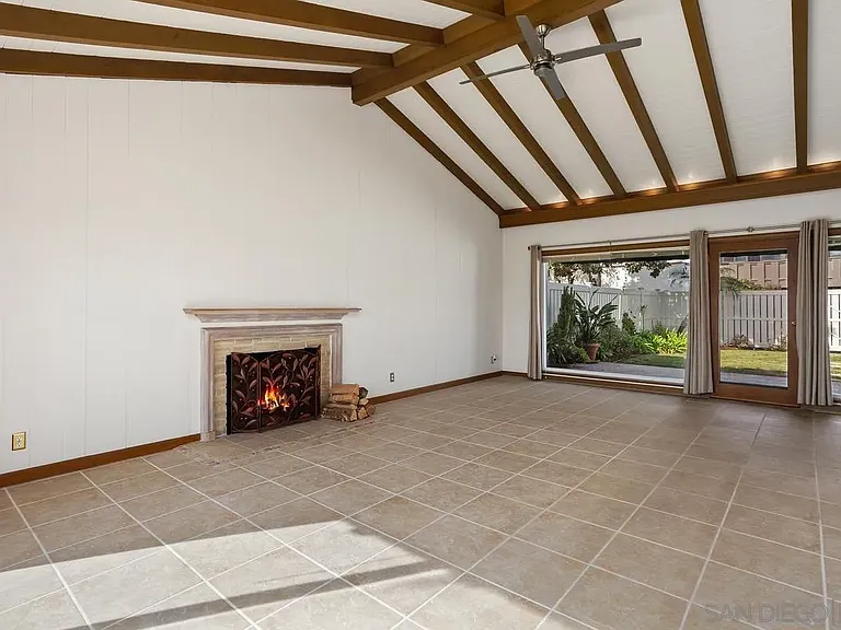 Den/Family/Great Room