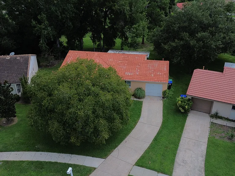 10481 Montpelier Cir — Photo 31