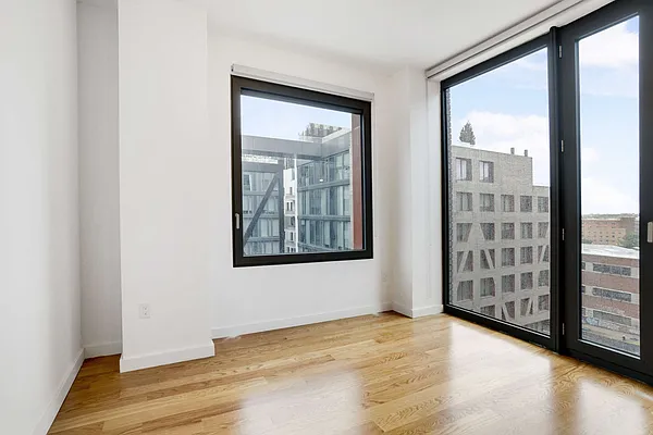 Rented by EXR | media 6