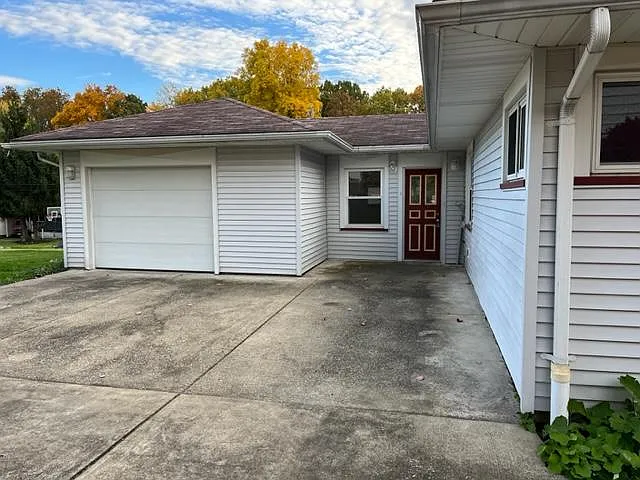 3 bed, 925 sqft, $1,500 — Photo 2