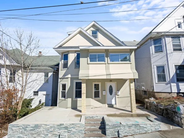 26 Maple Ave, Carbondale, PA 18407