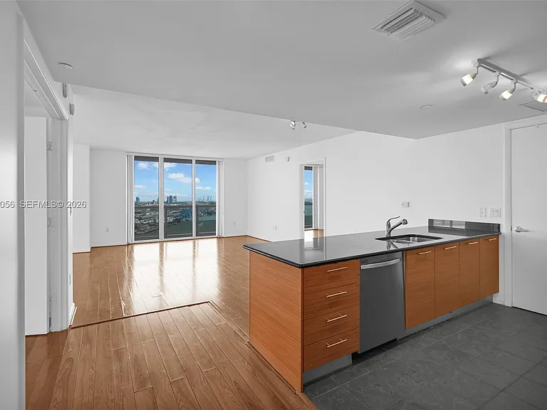 50 Biscayne Blvd #3802 — Photo 14