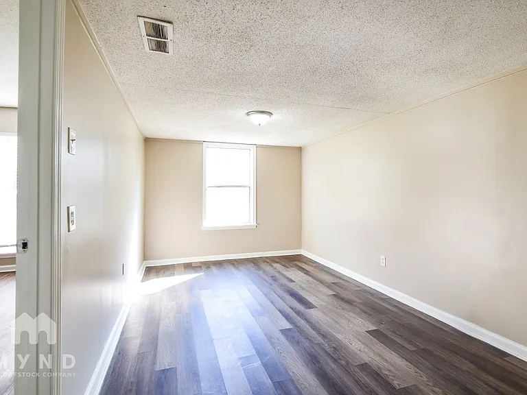 2695 Shady Grove Dr — Photo 12