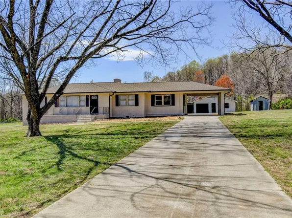 1567 Wicker Lovell Rd, Randleman, NC 27317