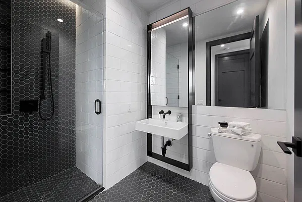 Rented by The KCI Group | media 43