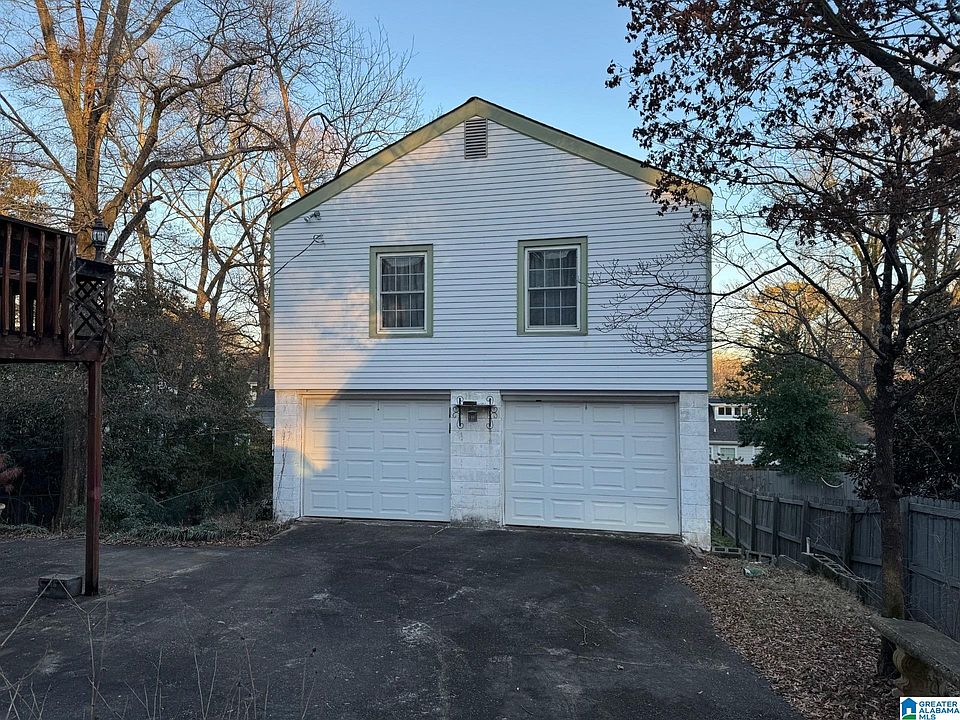 2nd image of 111 Edgeview Ave