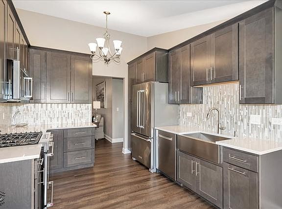 5th image of 109 Iliad Dr