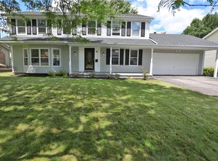 85 Roxwood Dr, Rochester, NY 14612