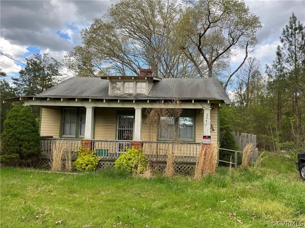 2241 Meadow Rd, Sandston, VA 23150