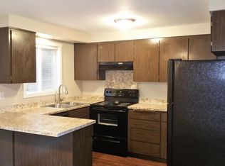 561 Mary Neal Ln, Creswell, OR 97426