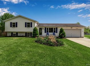 908 Balmer Rd, Youngstown, NY 14174