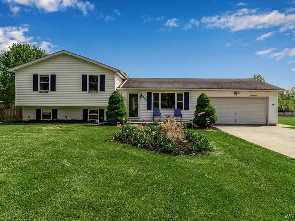 908 Balmer Rd, Youngstown, NY 14174