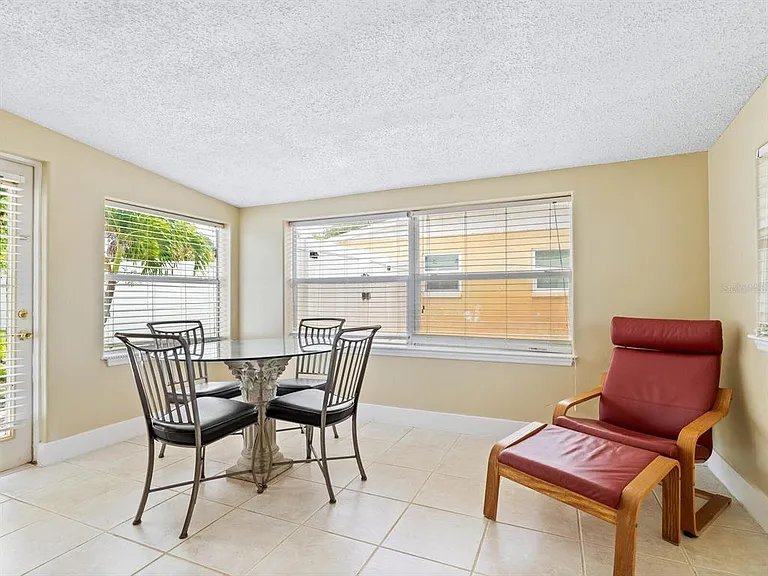 3115 Bay Dr — Photo 12