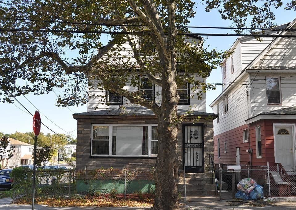 2nd image of 11001 153rd St