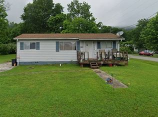 113 Trinity St N, Rockwood, TN 37854