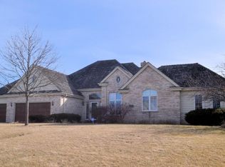 19335 Hayden Ct, Brookfield, WI 53045