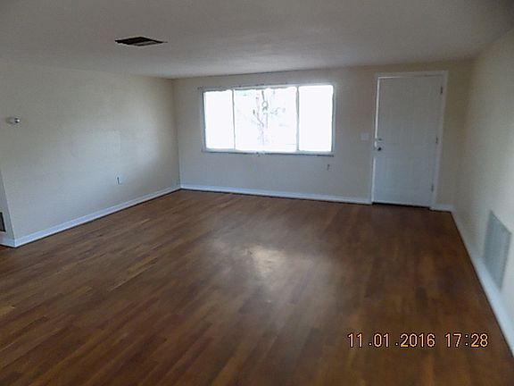 2nd image of 3224 Finch Dr