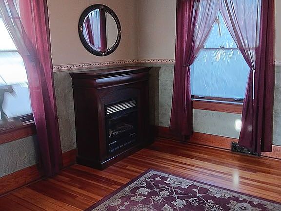 5th image of 405 E Eldora Ave