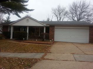 6933 Parc Charlene Dr, Florissant, MO 63033