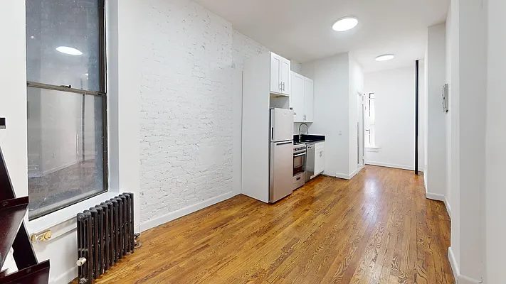 Rented by Bond New York | media 10