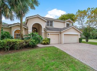15395 Whispering Willow Dr, Wellington, FL 33414