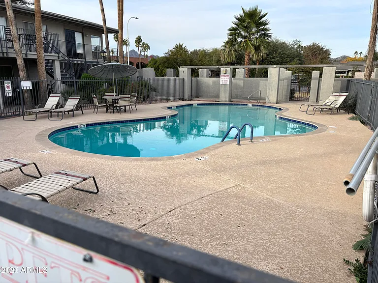 4111 E Camelback Rd #17 — Photo 18