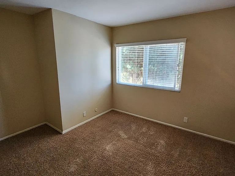 12845 War Horse St — Photo 10