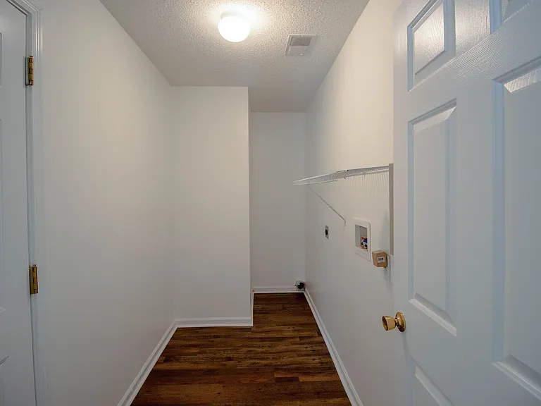 1214 Waverly Place Dr — Photo 5
