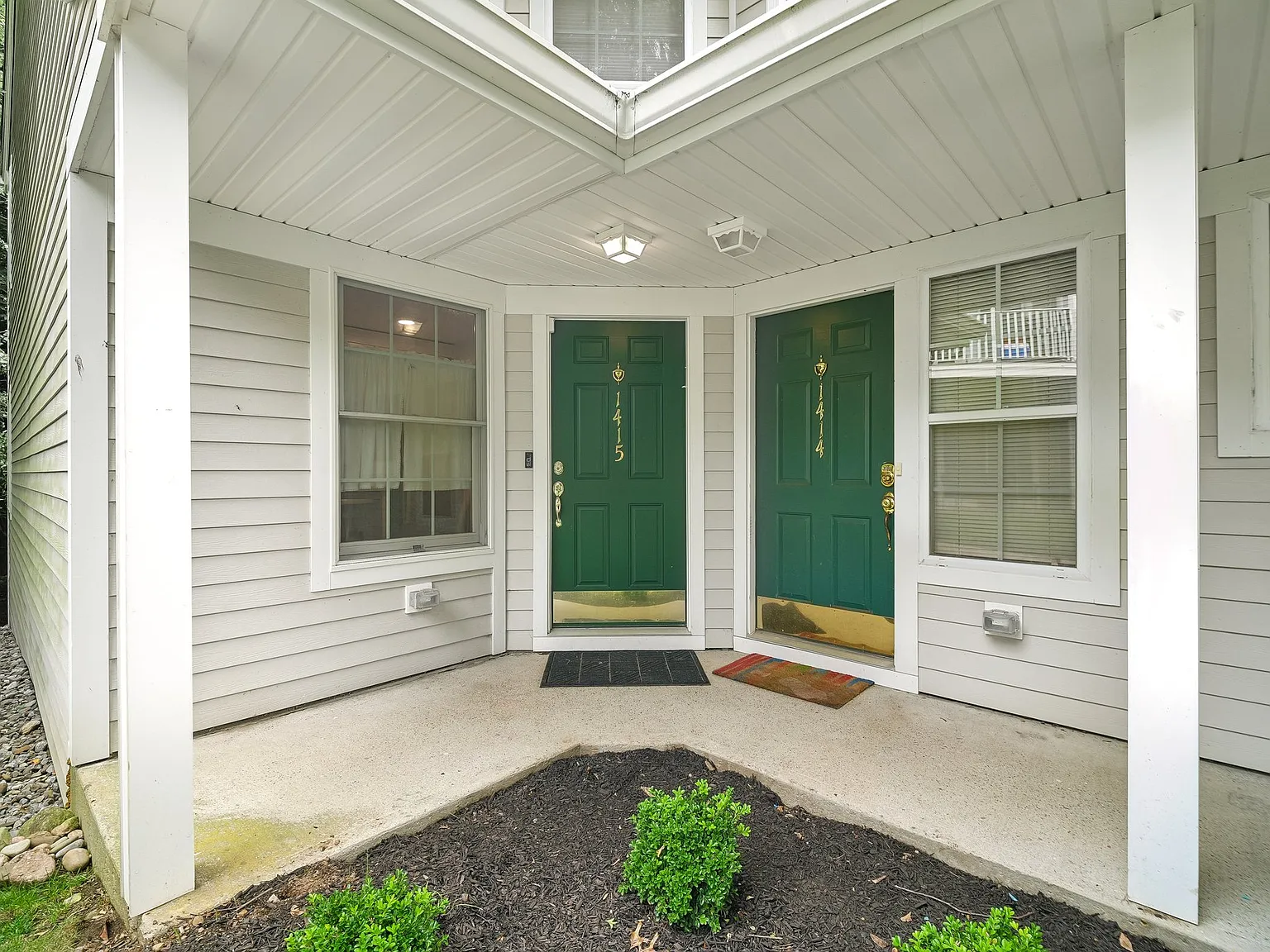2 bed, 2000 sqft, $3,500 — Photo 2