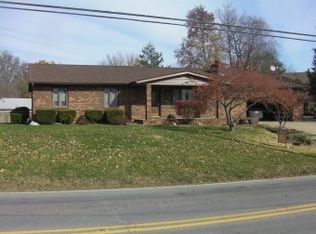 1856 State St, Eldorado, IL 62930