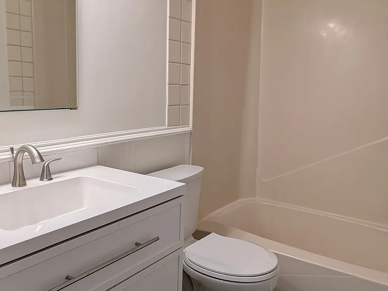 507 Lancelot Dr — Photo 8