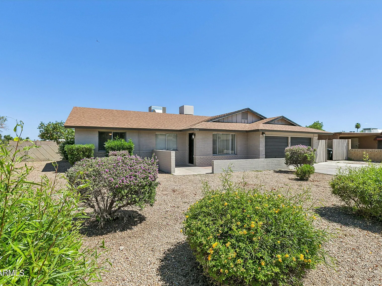 3 bed, 2.0 bath, 2018 sqft, $2,495 — Photo 3