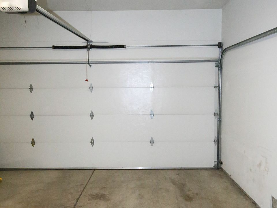 lucca garage 3