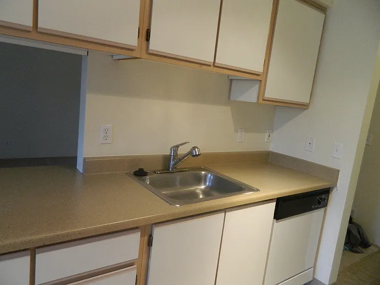 Springwater Trail Apartments — Photo 42