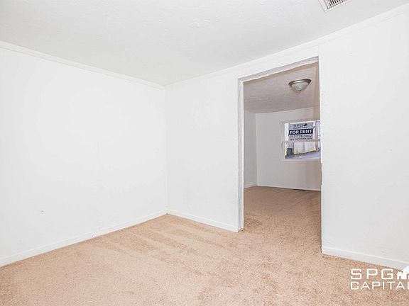 5th image of 129 N Pine St