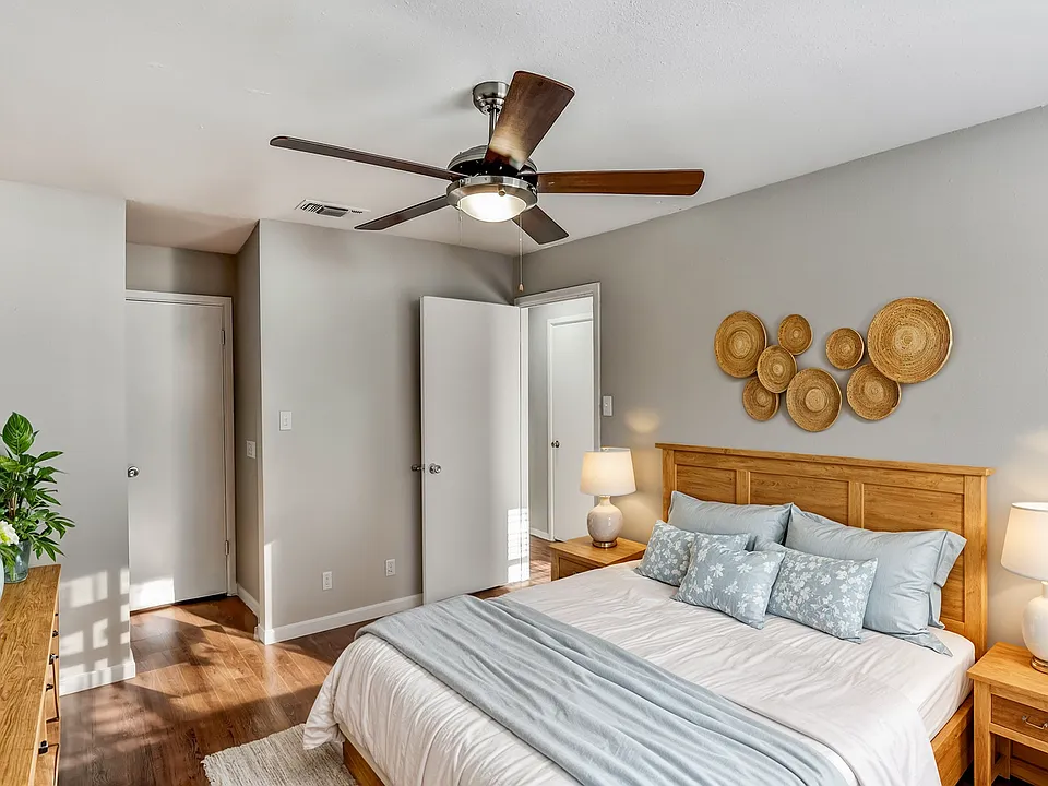 Laurel Heights Apartments