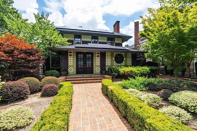 Luxury Executive Home in Midtown Atlanta — Photo 1
